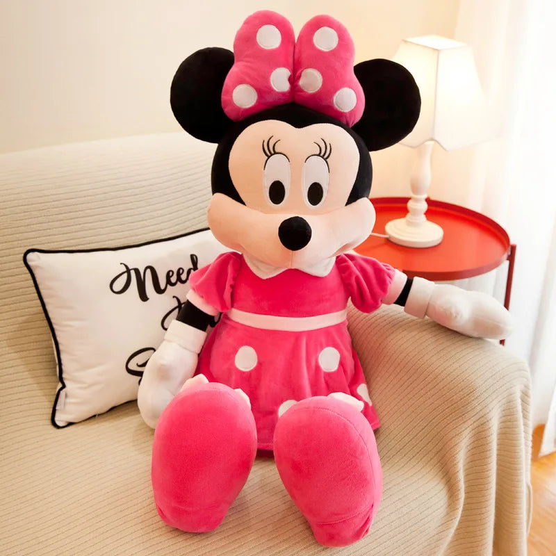 “Mickey e Minnie de Pelúcia 35cm – Magia Disney em Forma de Abraço!”